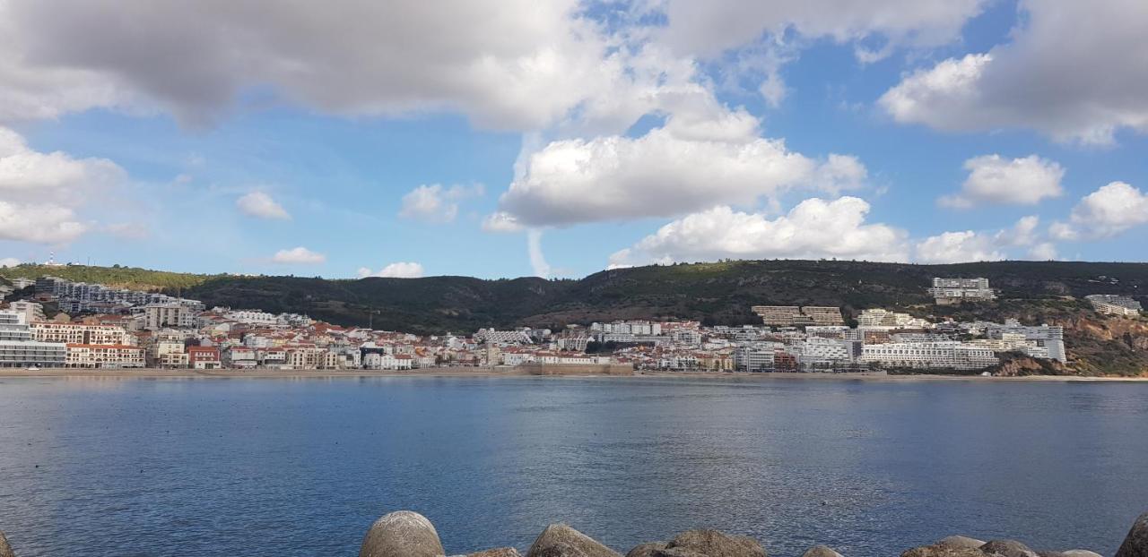 Sesimbra Sun&Sea - Beachfront Apartment! Esterno foto